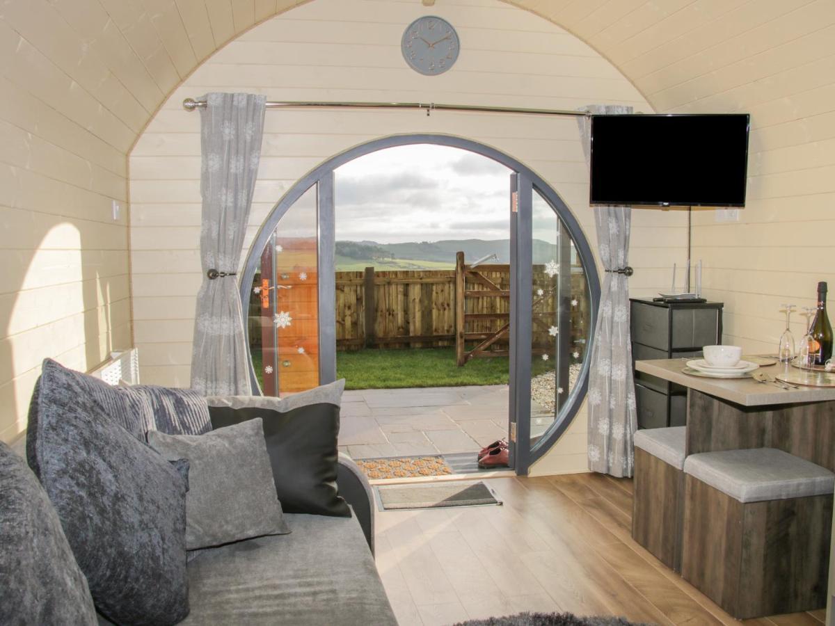 Stapeley Pod Villa Shrewsbury Exteriör bild